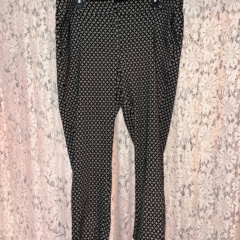 Lane Bryant Black and White Geometric Pants